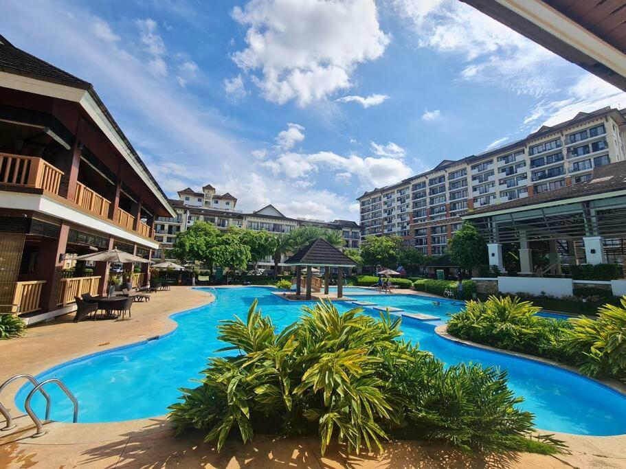 One Oasis Fully Furnished With Balcony * Cebu